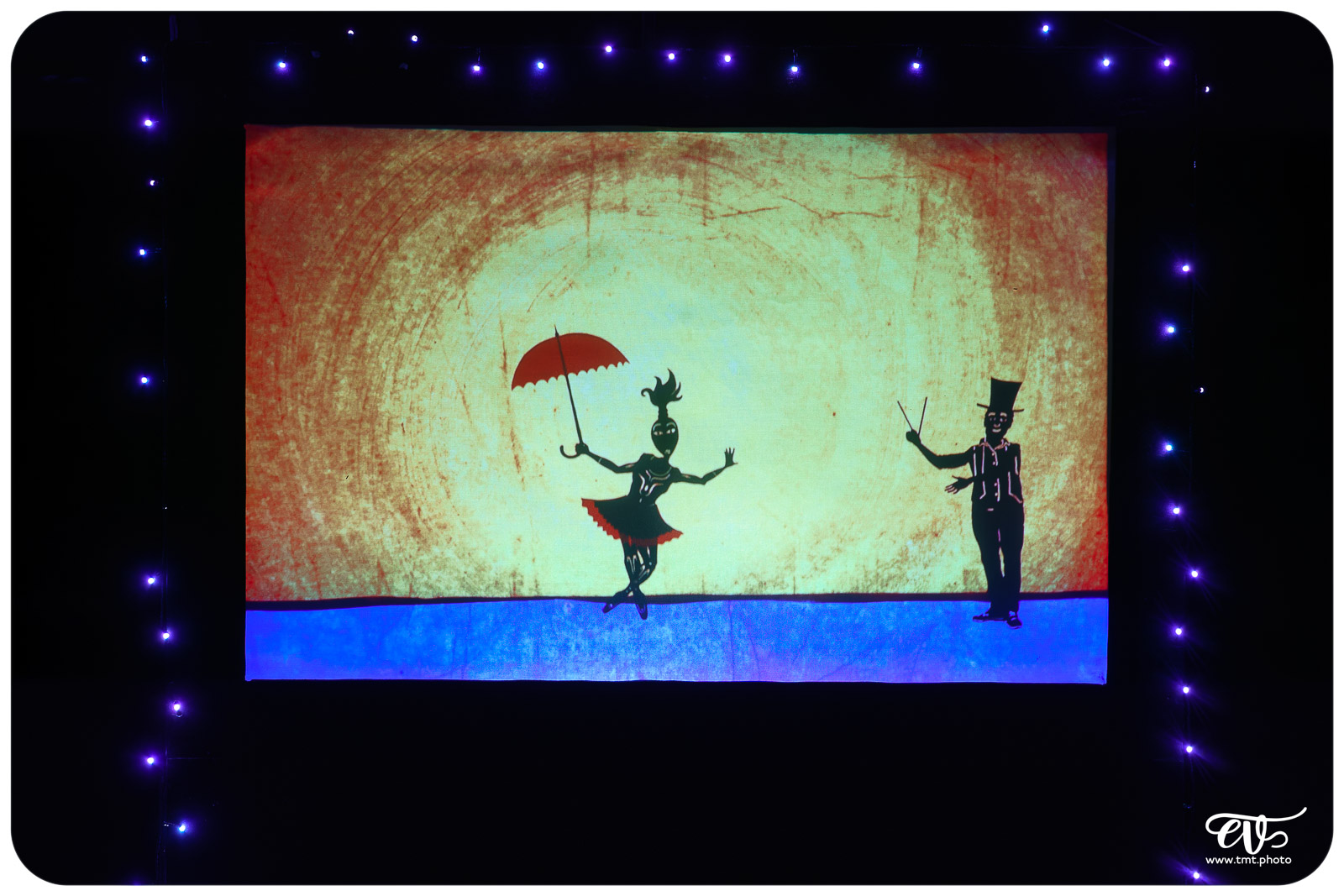 LE CIRQUE DES ÉTOILES (COMME UNE ÉTINCELLE)